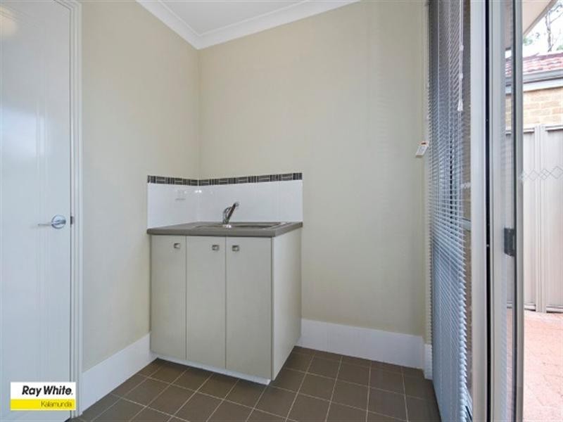 Unit 2, 14 Heath Road, Kalamunda WA 6076