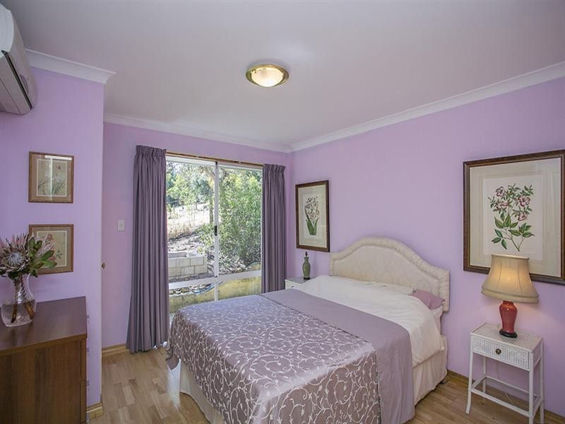 8 Taylor Road, Kalamunda WA 6076