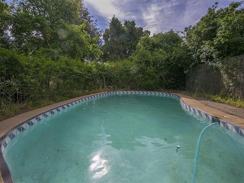 10 Currawong Crescent, Walliston WA 6076