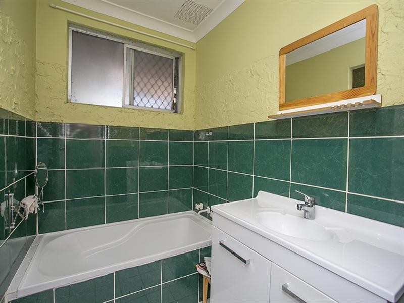 10 Currawong Crescent, Walliston WA 6076