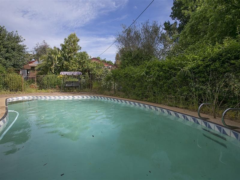 10 Currawong Crescent, Walliston WA 6076