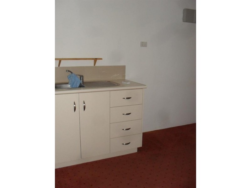 2 Barber Street, Kalamunda WA 6076