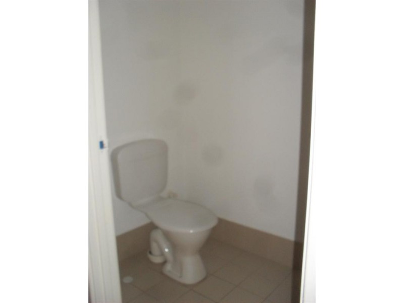 2 Barber Street, Kalamunda WA 6076