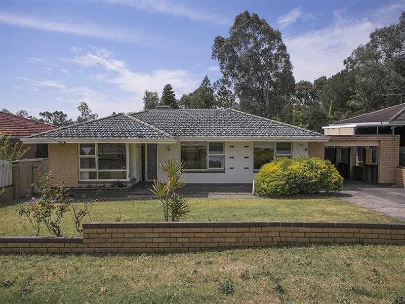 56 Lyndhurst Road, Kalamunda WA 6076