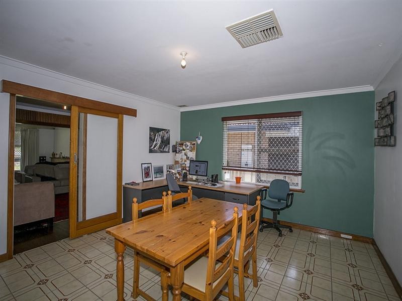 56 Lyndhurst Road, Kalamunda WA 6076