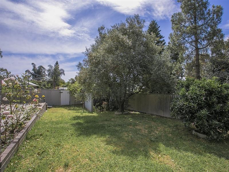 56 Lyndhurst Road, Kalamunda WA 6076