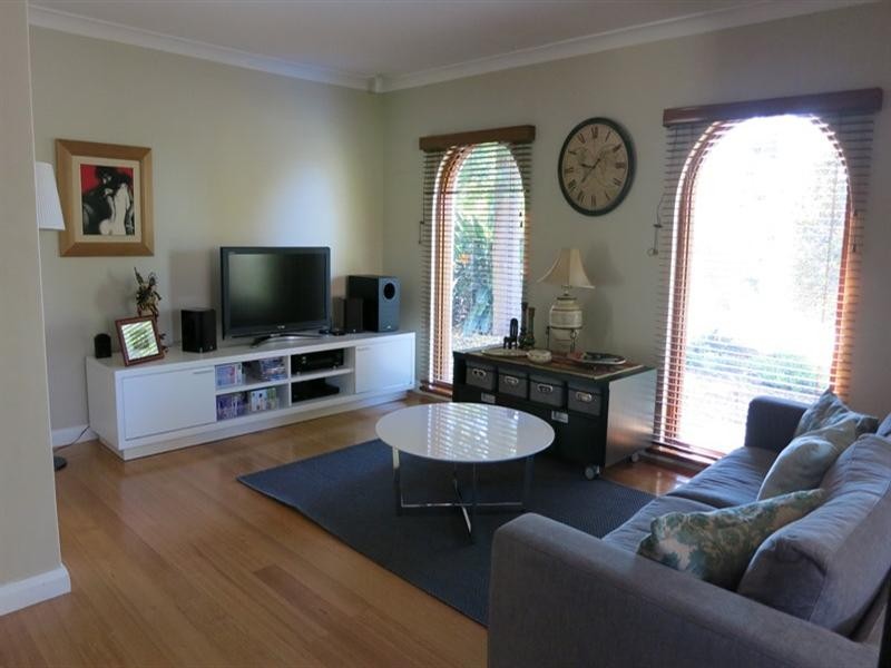 15 Shield Road, Lesmurdie WA 6076