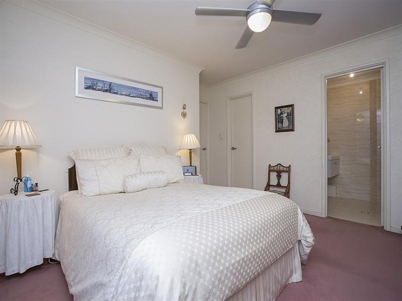 9 Burrinjuck Road, Gooseberry Hill WA 6076