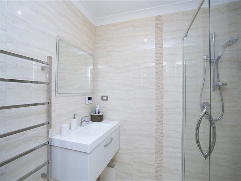 9 Burrinjuck Road, Gooseberry Hill WA 6076