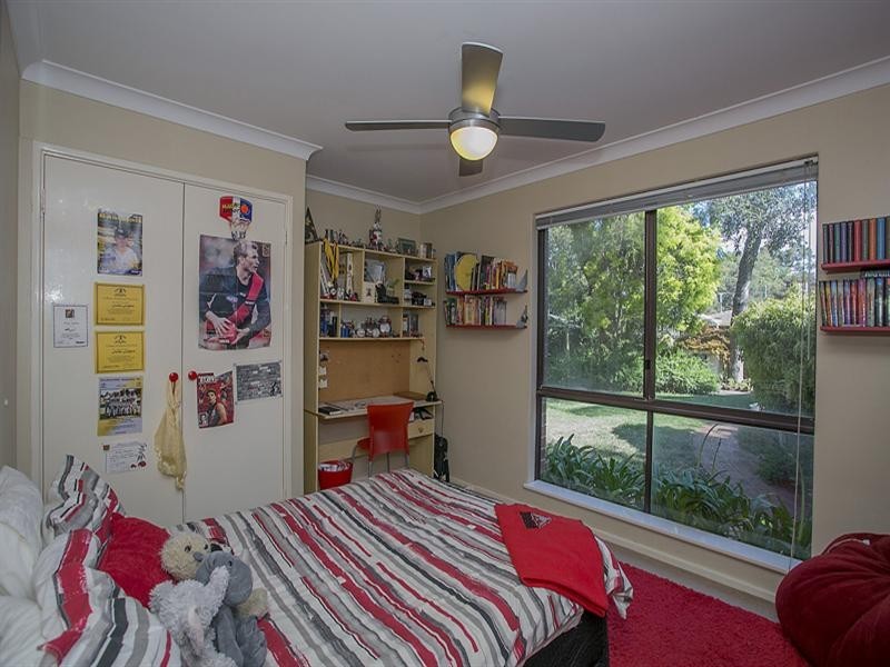 9 Burrinjuck Road, Gooseberry Hill WA 6076