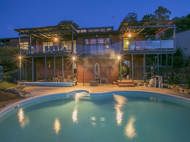 55 Nelson Crescent, Lesmurdie WA 6076