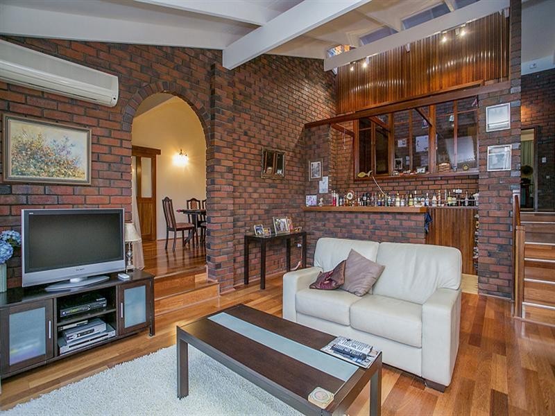 55 Nelson Crescent, Lesmurdie WA 6076