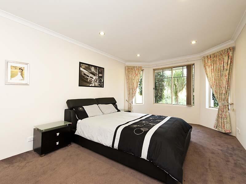 15 Nirimba Close, South Guildford WA 6055