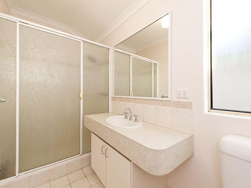 15 Nirimba Close, South Guildford WA 6055