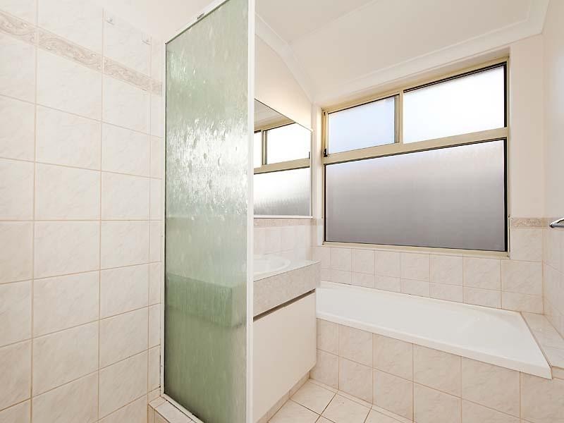 15 Nirimba Close, South Guildford WA 6055