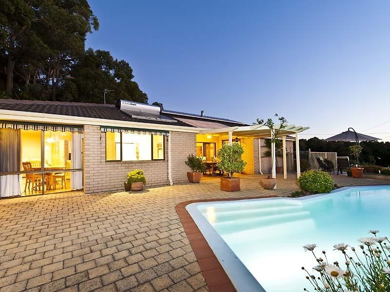 12 Orchid Drive, Roleystone WA 6111