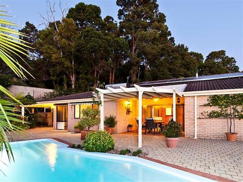 12 Orchid Drive, Roleystone WA 6111