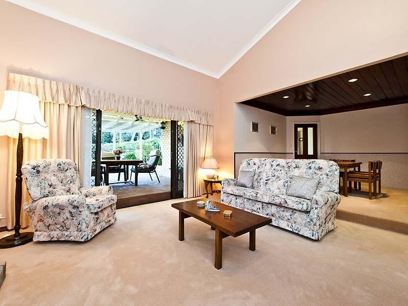 12 Orchid Drive, Roleystone WA 6111