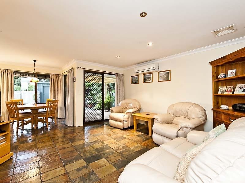 12 Orchid Drive, Roleystone WA 6111