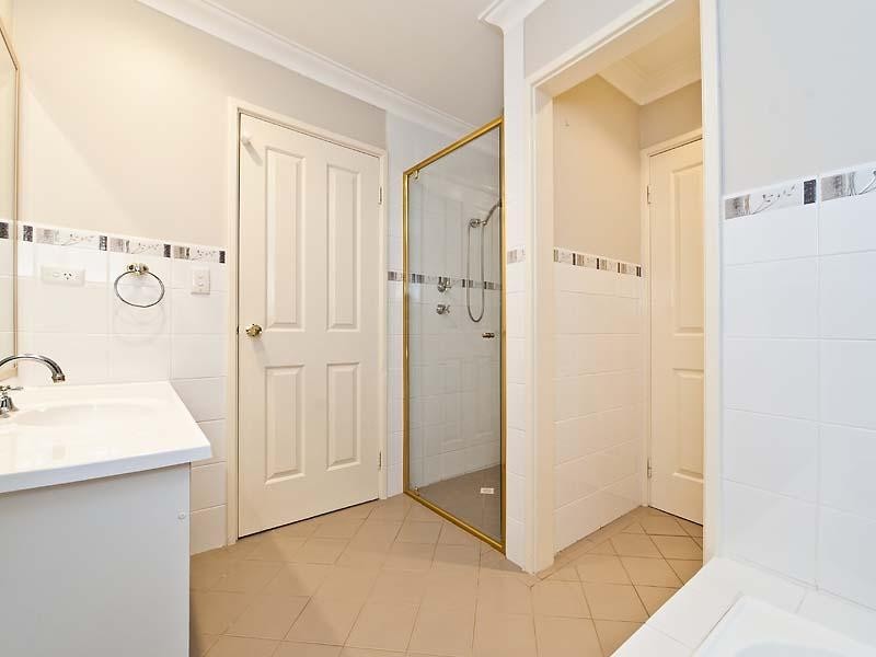 12 Orchid Drive, Roleystone WA 6111