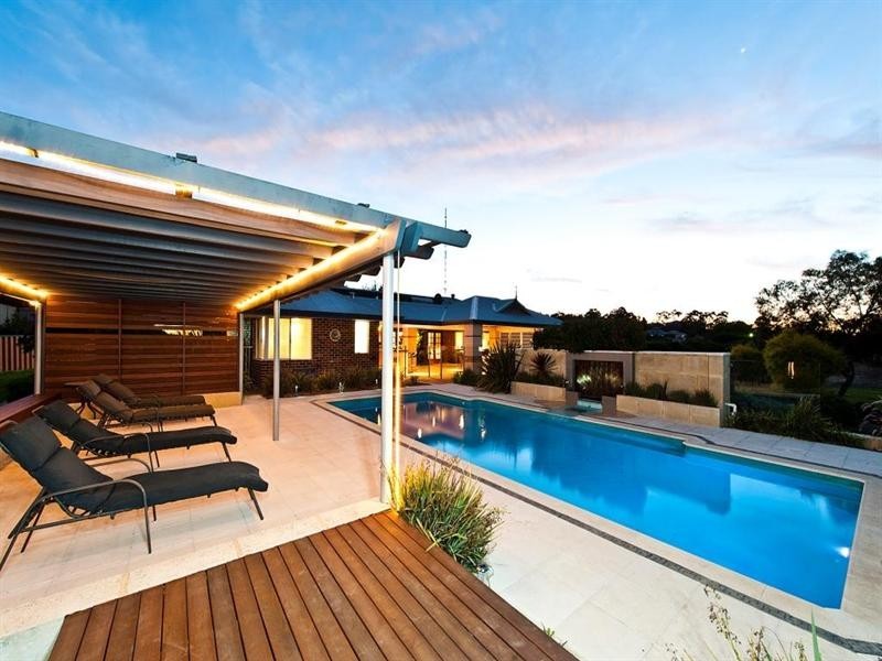 181 Pomeroy Road, Lesmurdie WA 6076