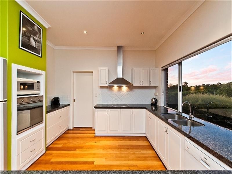 181 Pomeroy Road, Lesmurdie WA 6076