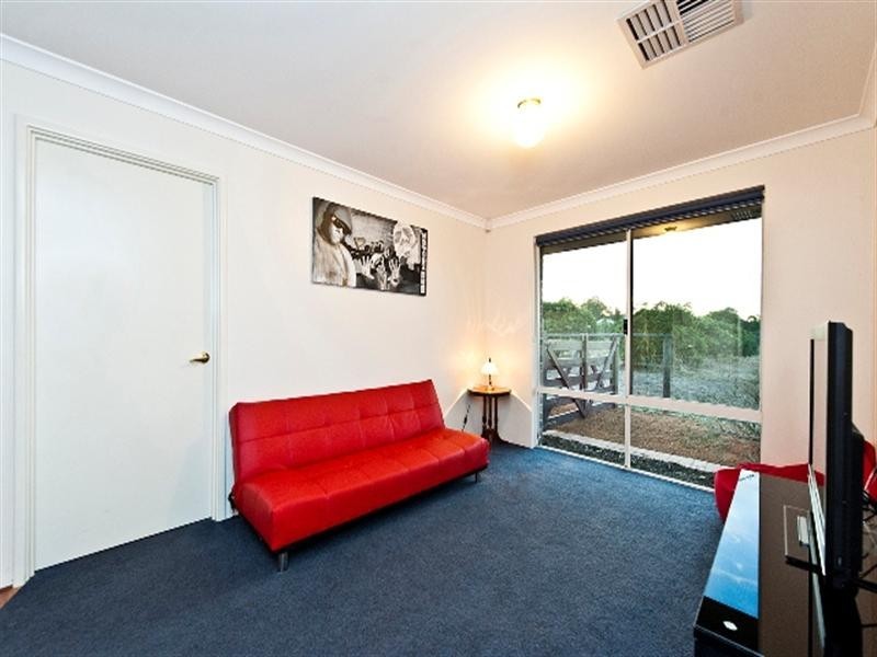 181 Pomeroy Road, Lesmurdie WA 6076