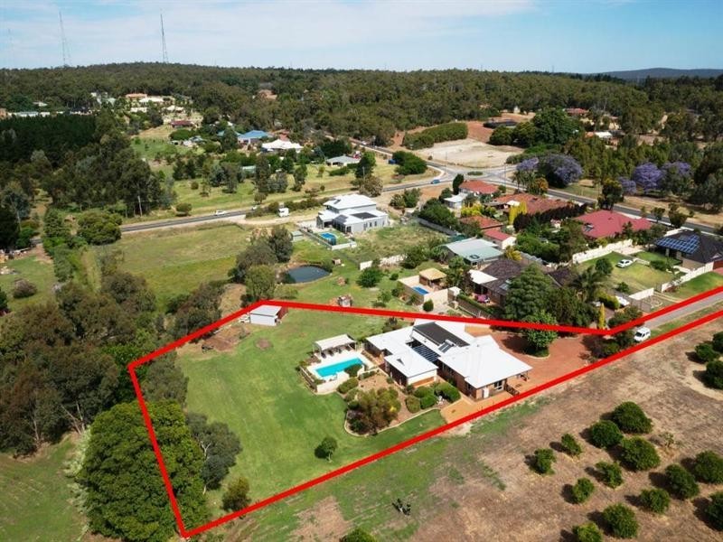 181 Pomeroy Road, Lesmurdie WA 6076