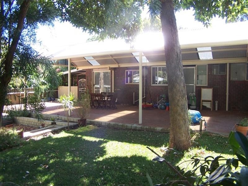 40 Kadina Road, Gooseberry Hill WA 6076