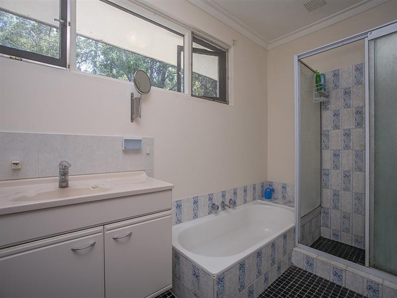 64 Valencia Road, Carmel WA 6076