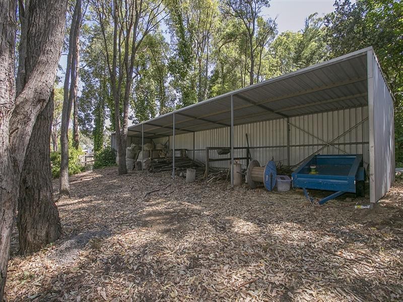 64 Valencia Road, Carmel WA 6076