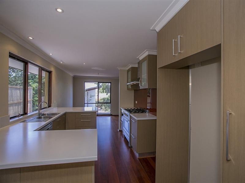 12 Shirley Road, Walliston WA 6076