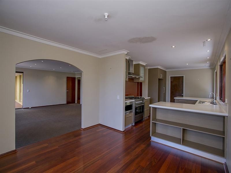 12 Shirley Road, Walliston WA 6076