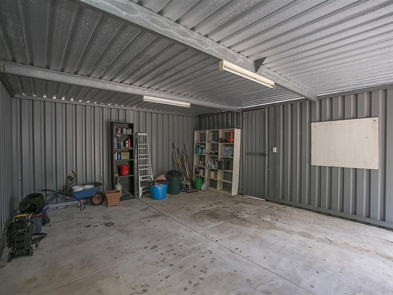 4 Burns Road, Kalamunda WA 6076