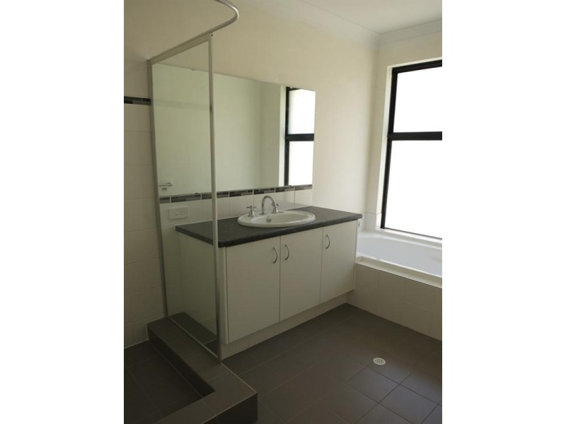 54 Boodjera Bend, Forrestfield WA 6058