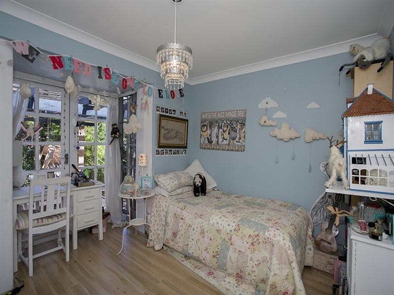 15 Welshpool Road East, Lesmurdie WA 6076