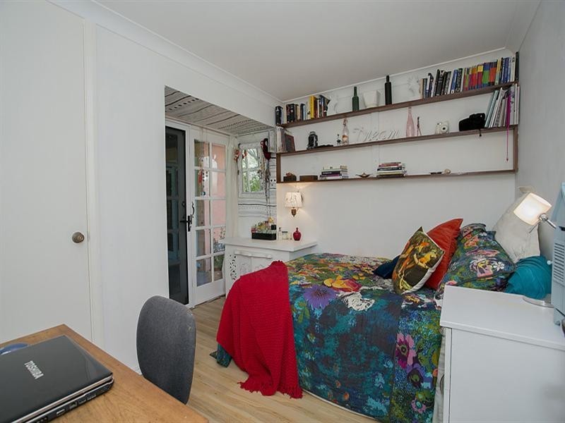 15 Welshpool Road East, Lesmurdie WA 6076