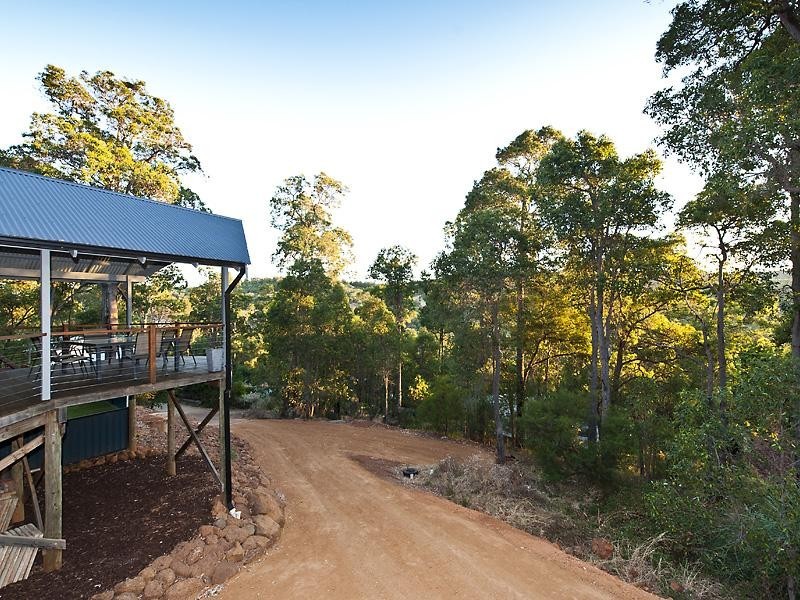 68b Croyden Road, Roleystone WA 6111