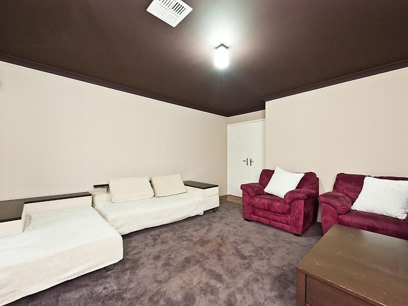 68b Croyden Road, Roleystone WA 6111