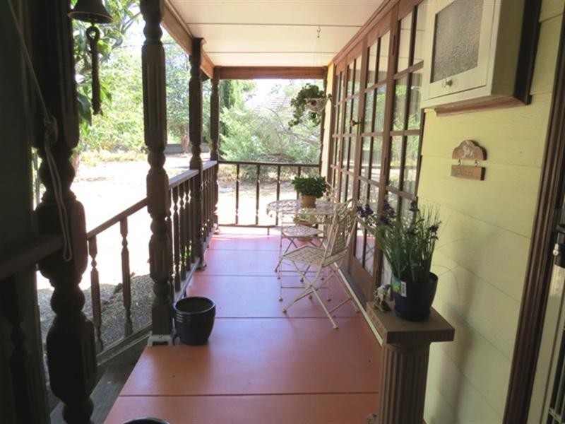 12 Lane Road, Kalamunda WA 6076