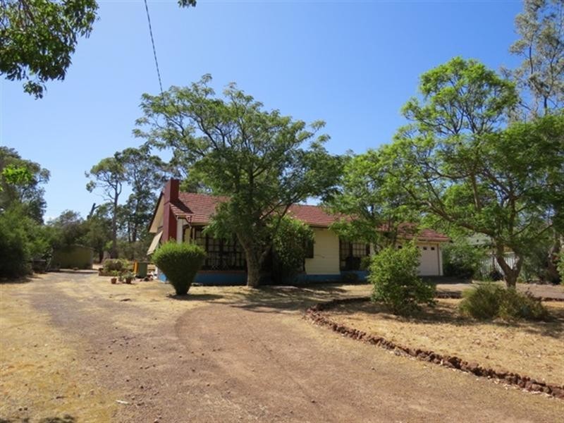 12 Lane Road, Kalamunda WA 6076