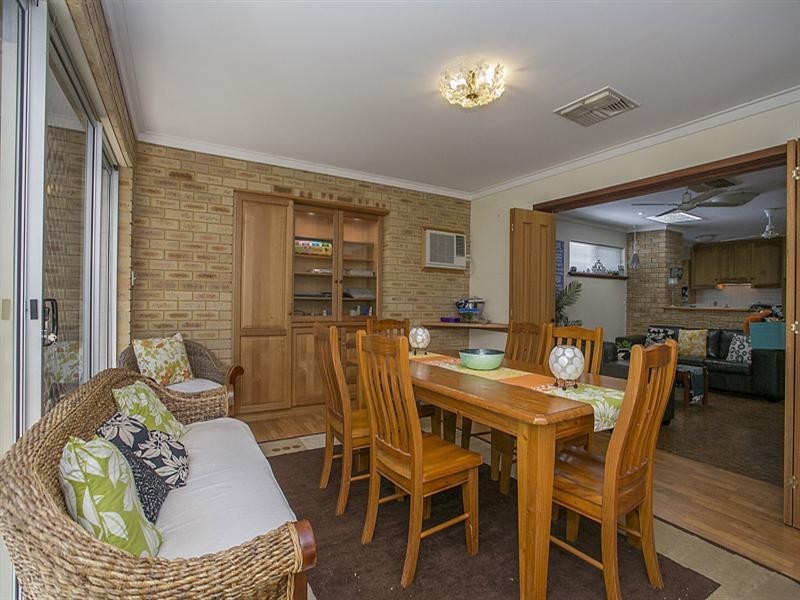 11 Bugendore Street, Maida Vale WA 6057