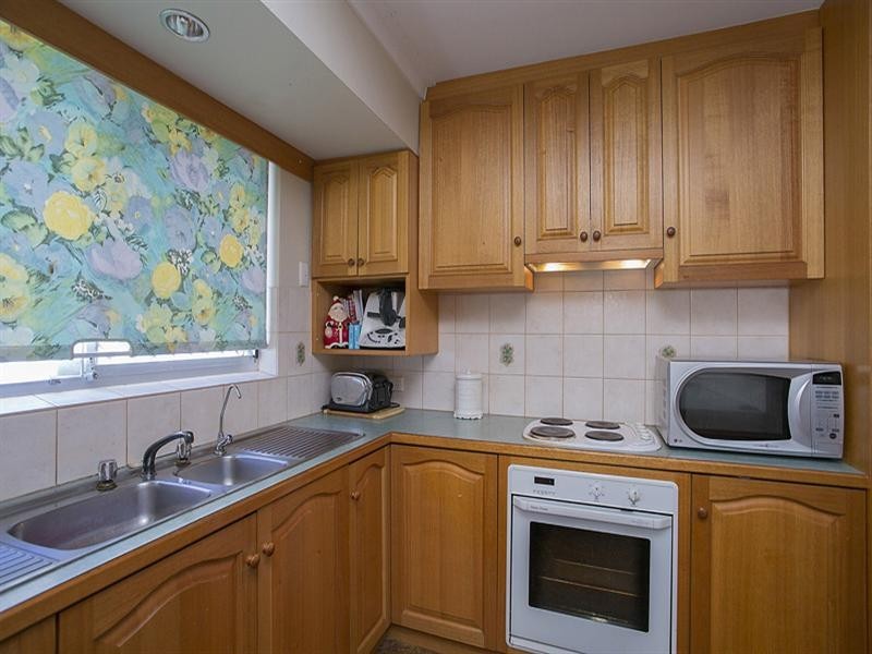 11 Bugendore Street, Maida Vale WA 6057