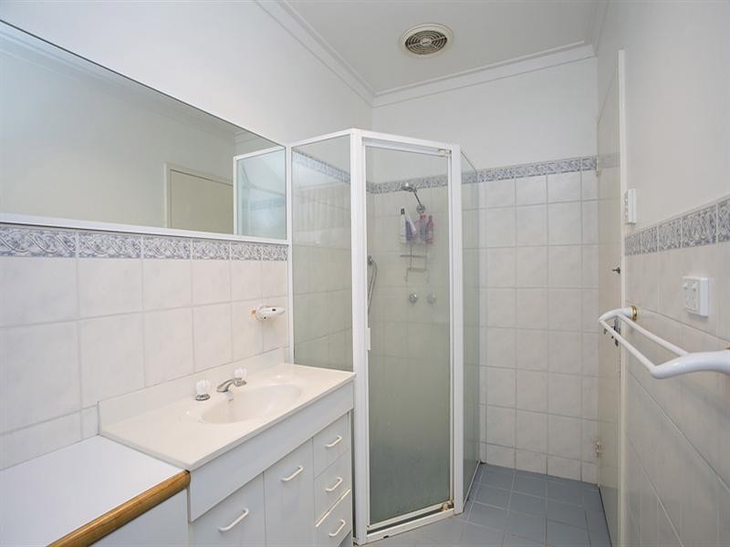 11 Bugendore Street, Maida Vale WA 6057