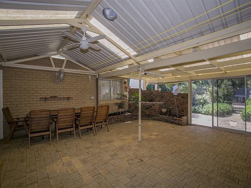 11 Bugendore Street, Maida Vale WA 6057