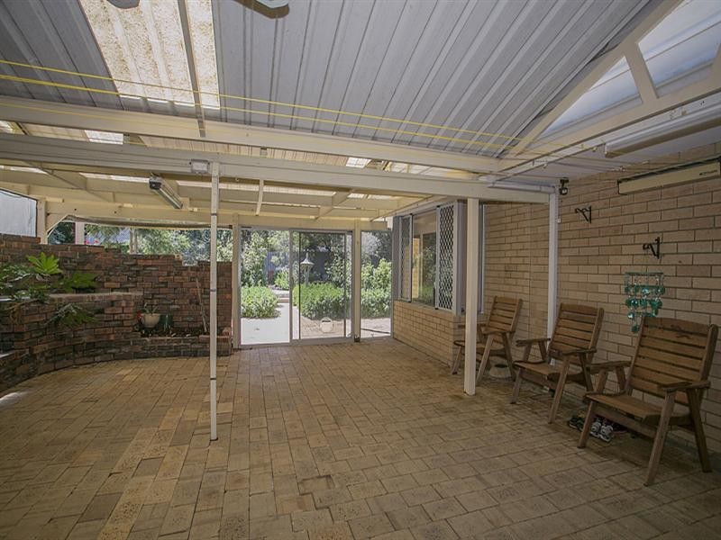 11 Bugendore Street, Maida Vale WA 6057