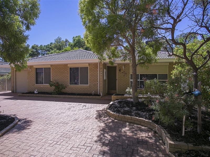 11 Bugendore Street, Maida Vale WA 6057