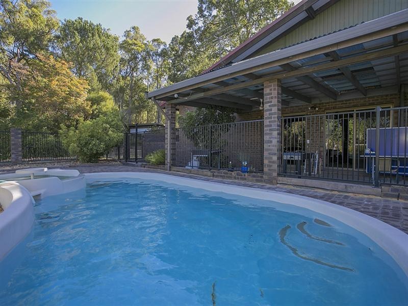 1 Ash Road, Carmel WA 6076