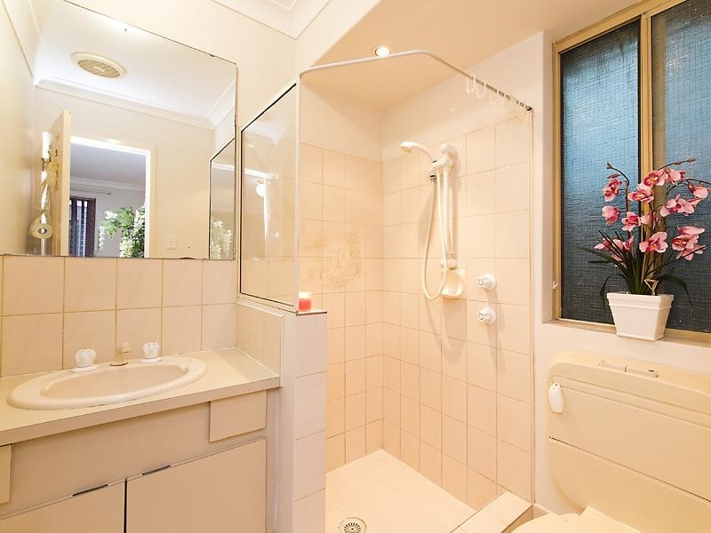 2 Cable Close, Seville Grove WA 6112