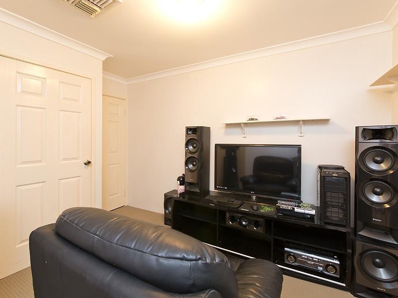 2 Cable Close, Seville Grove WA 6112